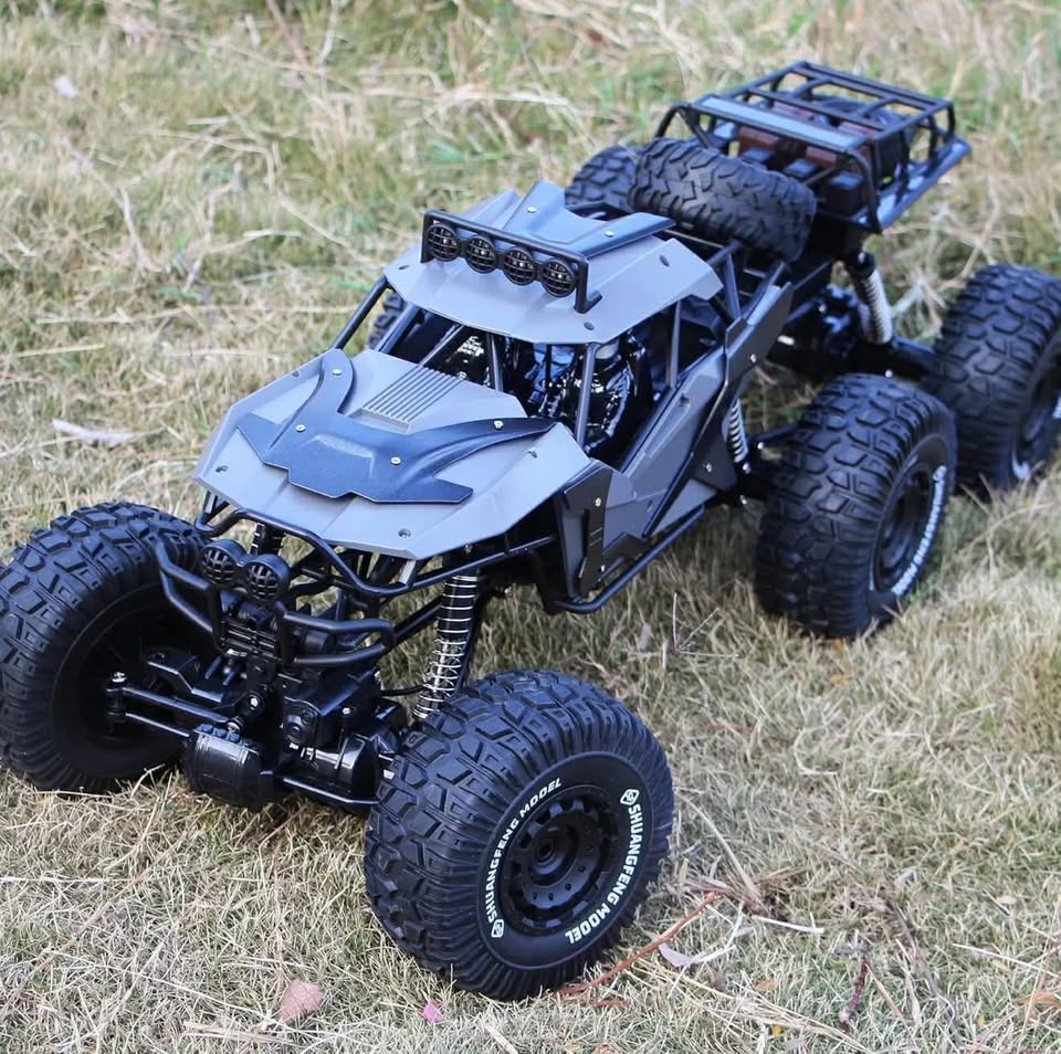 Huge 6x6 Rock Crawler – The Ultimate Off-Road Beast
