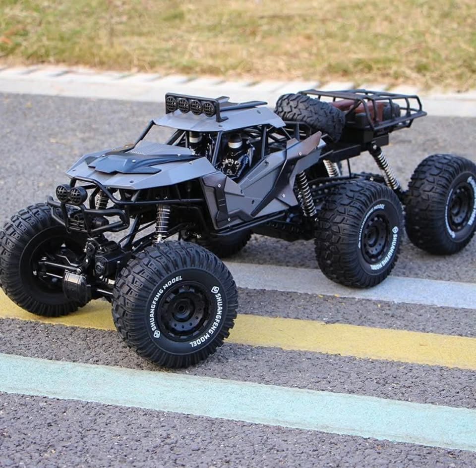 Huge 6x6 Rock Crawler – The Ultimate Off-Road Beast