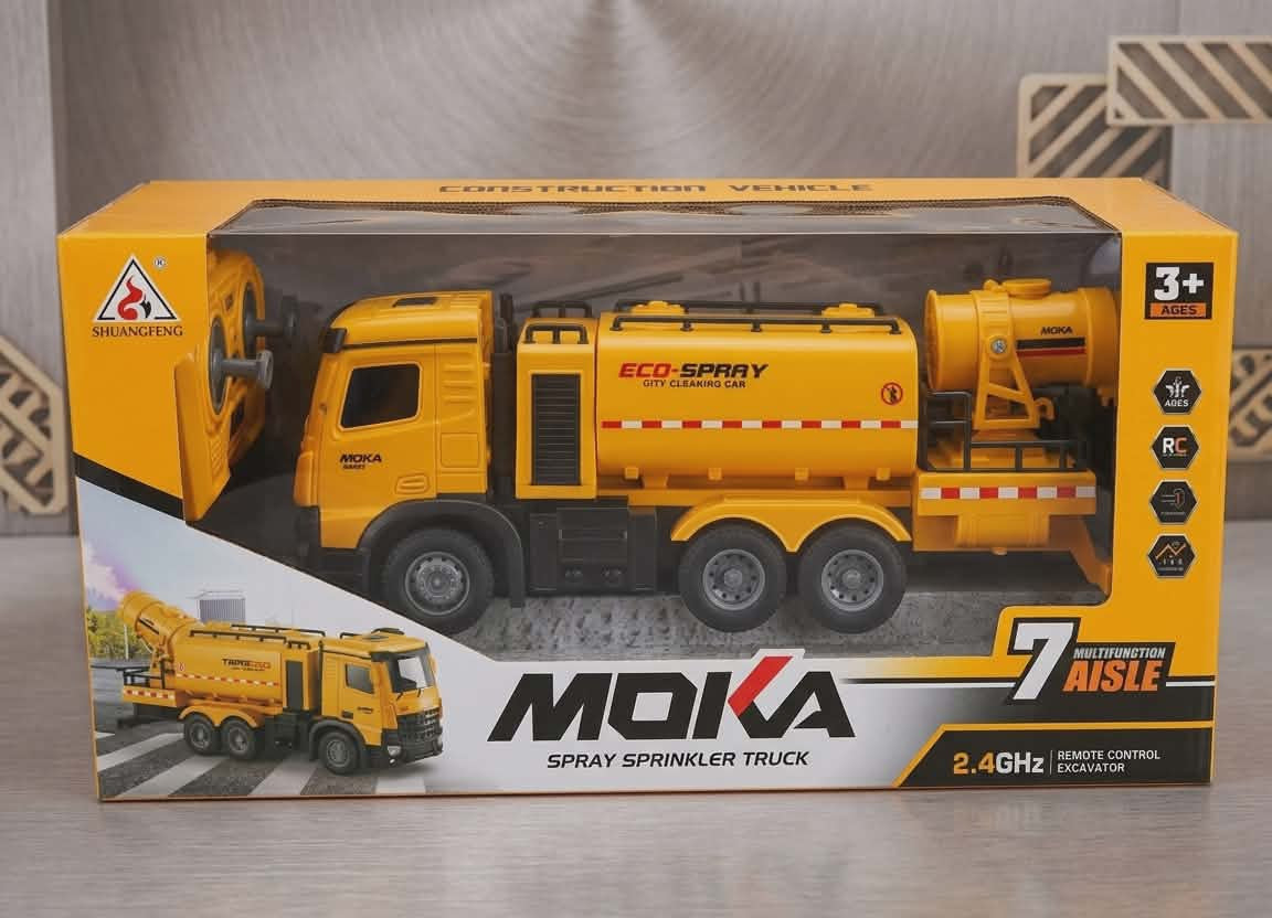 Spray sprinkler truck